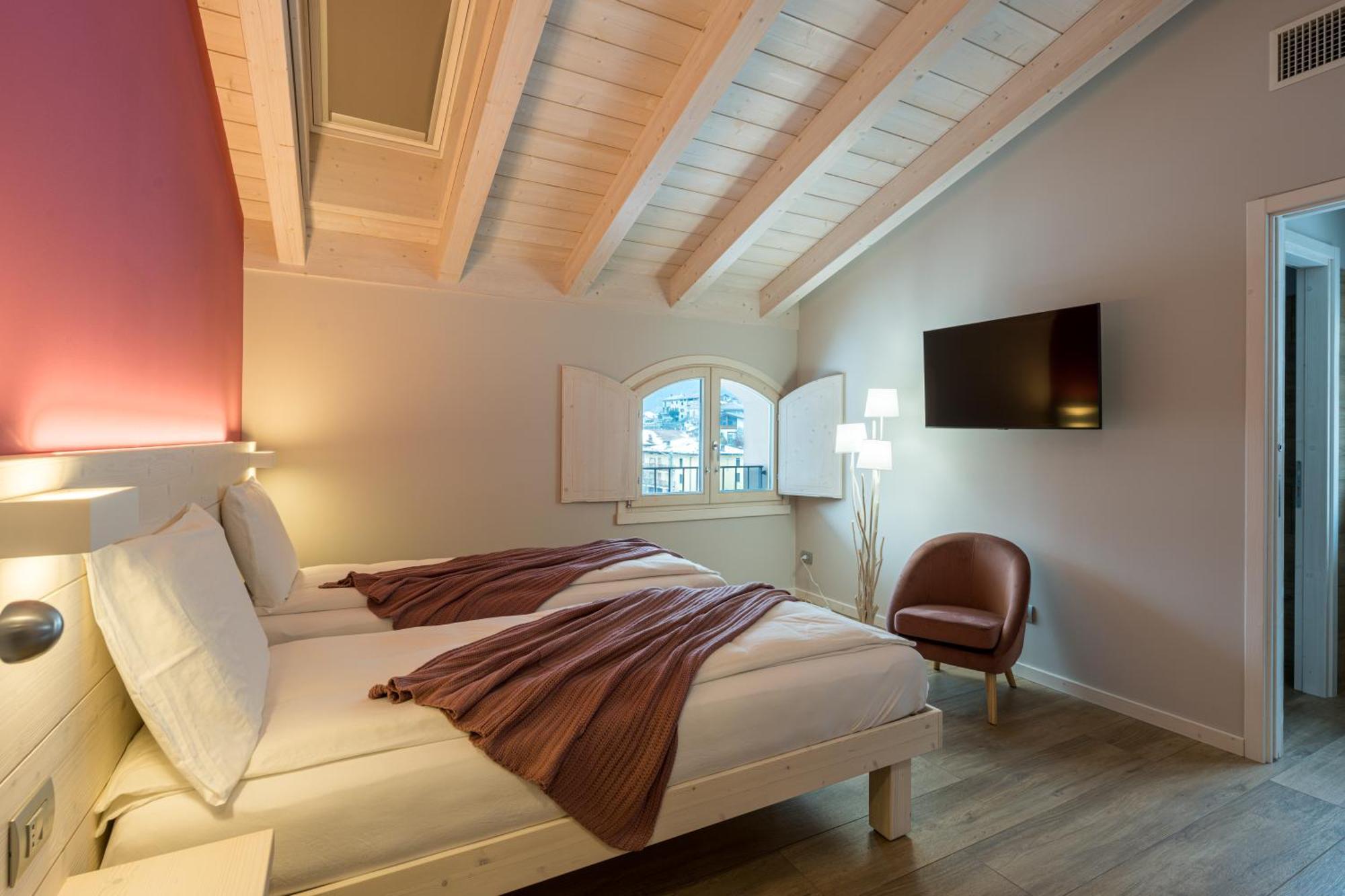 Bianco Hotel Primaluna ภายนอก รูปภาพ